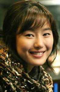Yoon Jin Suh - ยูน จิน ซอ