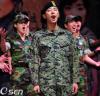 อีจุนกิ ขึ้นแสดงละครเวทีของกองทัพ